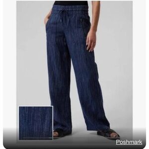 Athleta Cabo linen pant. Pre-owned, great condition, no holes or stains